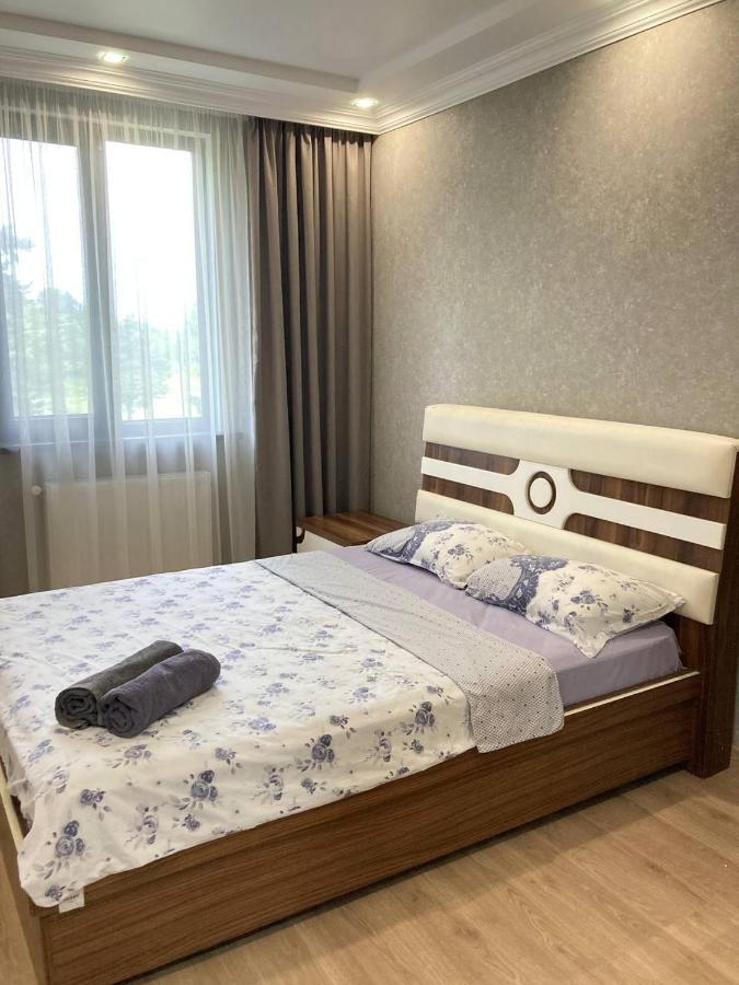 Апарт Отель Pʼotʼi Kültér fotó
