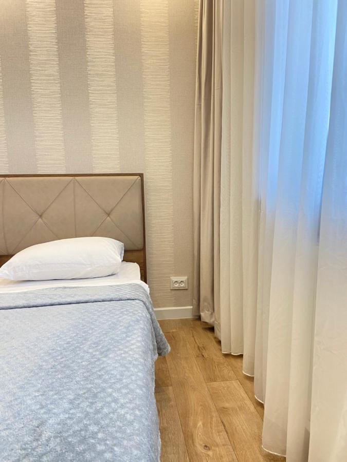 Апарт Отель Pʼotʼi Kültér fotó
